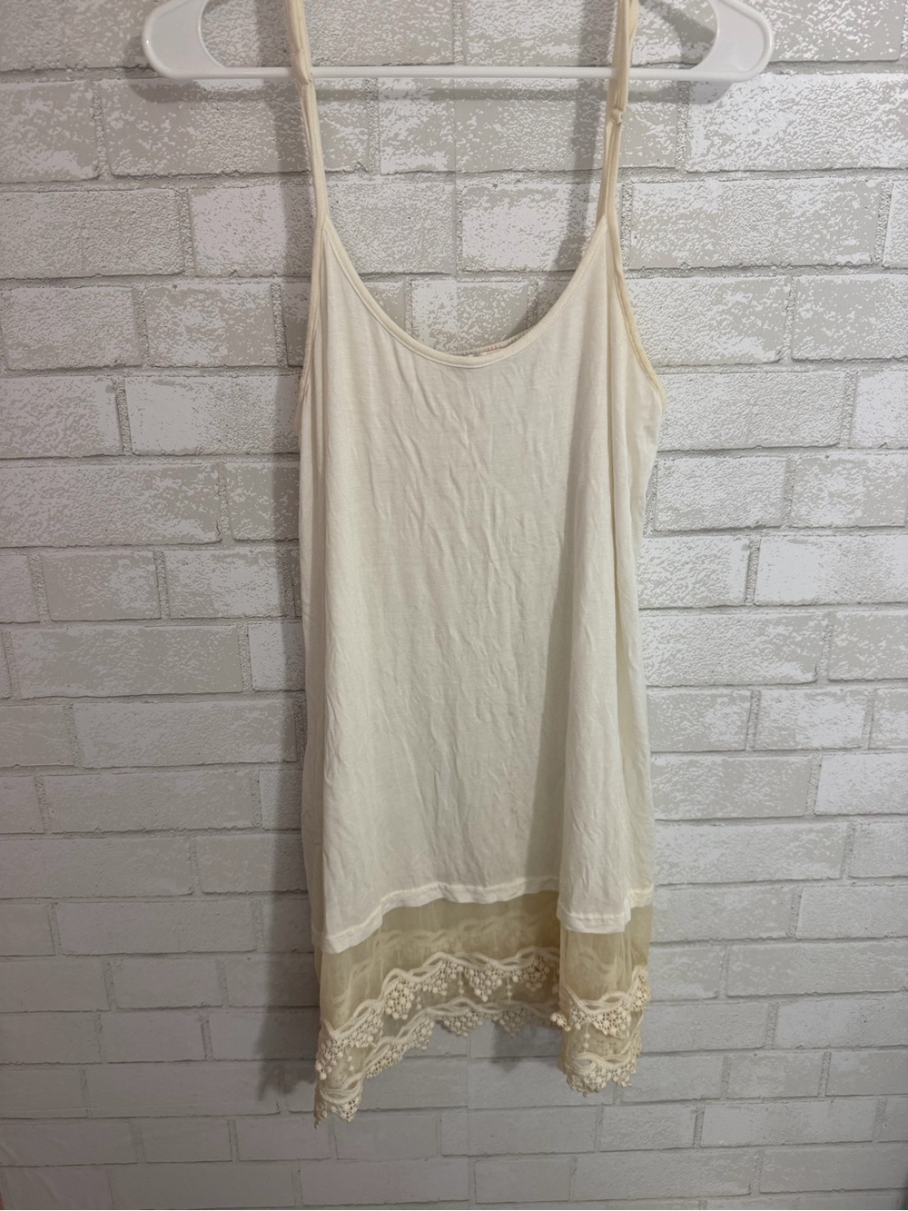 Delicate Cream Lace-Trim Spaghetti Strap Camisole Long XL - Picture 4 of 4